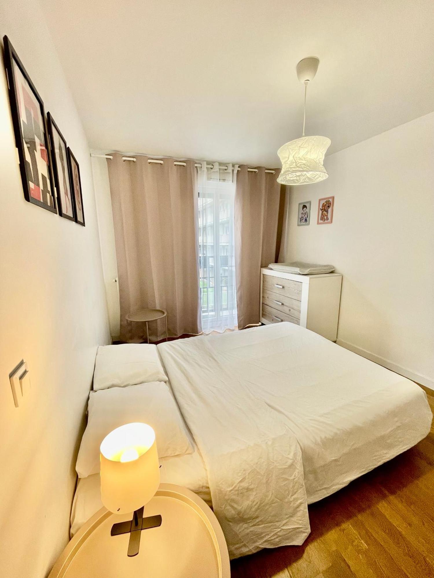 Sweet Escape Paris Centre - 3 Bds- Terrasse - Stade De France - Montmartre Saint-Ouen  Exterior photo